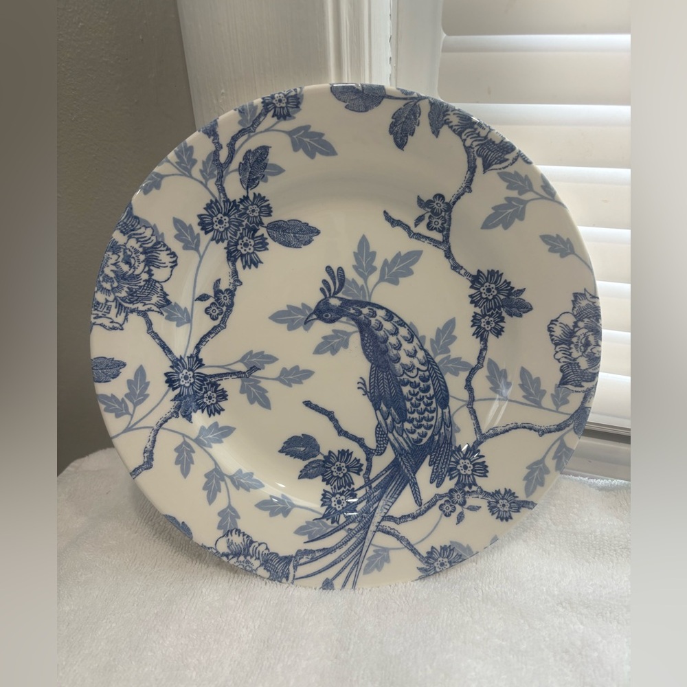 Queen’s Blue and White Kujaku Pheasant Plate- set of 4